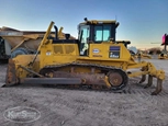 Used Bulldozer,Used Komatsu in yard,Front of used Komatsu Bulldozer